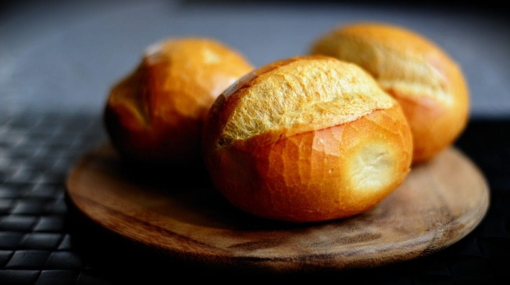 Danish bun congerdesign pixabay