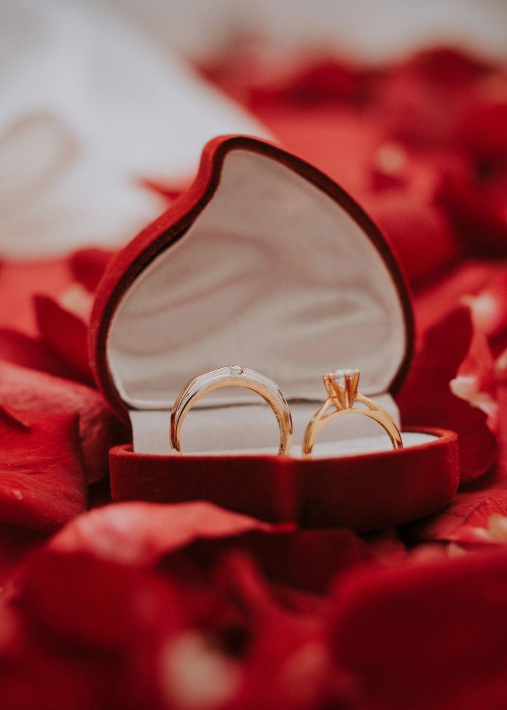 red color danish wedding