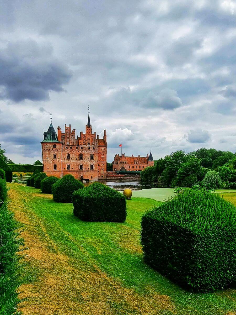 Where is Egeskov Castle in Denmark